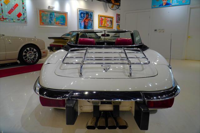 Jaguar-E-Type-1974-6