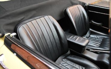 Jaguar-E-Type-Series-1-4.2-Roads-1967-21