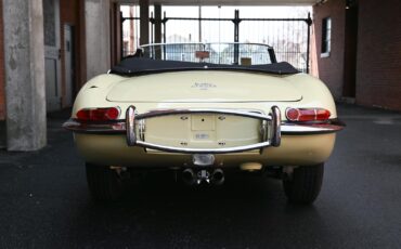 Jaguar-E-Type-Series-1-4.2-Roads-1967-7