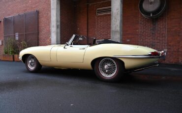 Jaguar-E-Type-Series-1-4.2-Roads-1967-9