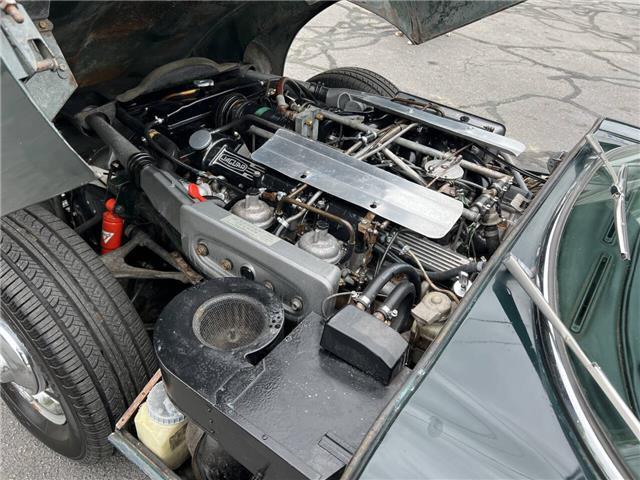 Jaguar-E-Type-V12-22-1971-35