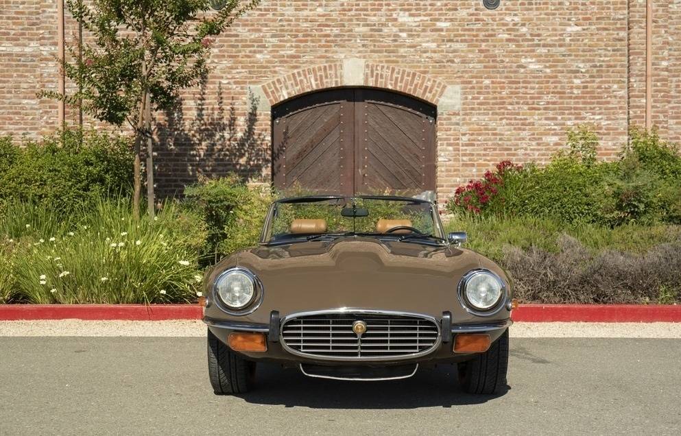 Jaguar-E-type-series-3-1973-green-2