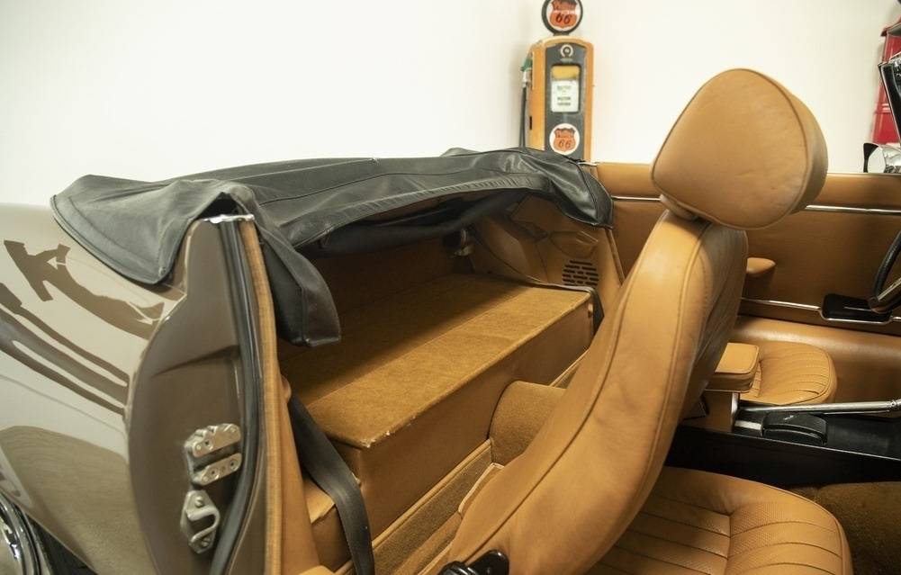 Jaguar-E-type-series-3-1973-green-5