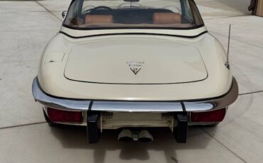 Jaguar-E-type-series-three-roadster-v-12-1974-1