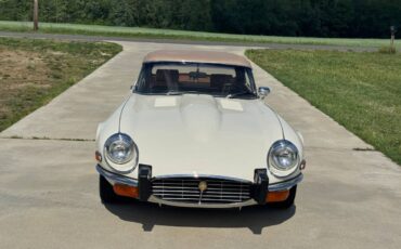 Jaguar-E-type-series-three-roadster-v-12-1974-4