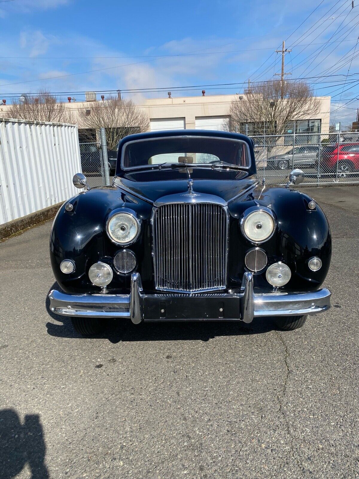 Jaguar-MK-IX-1961-1