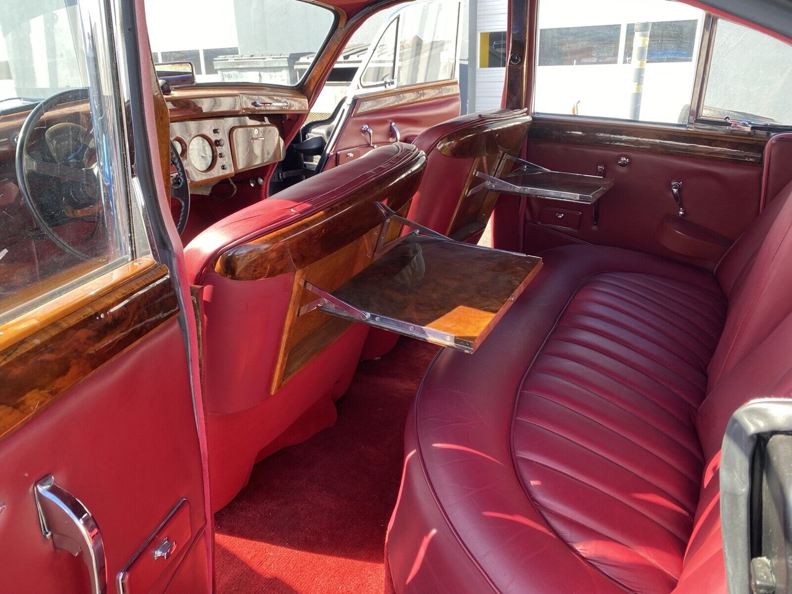 Jaguar-MK-IX-1961-19