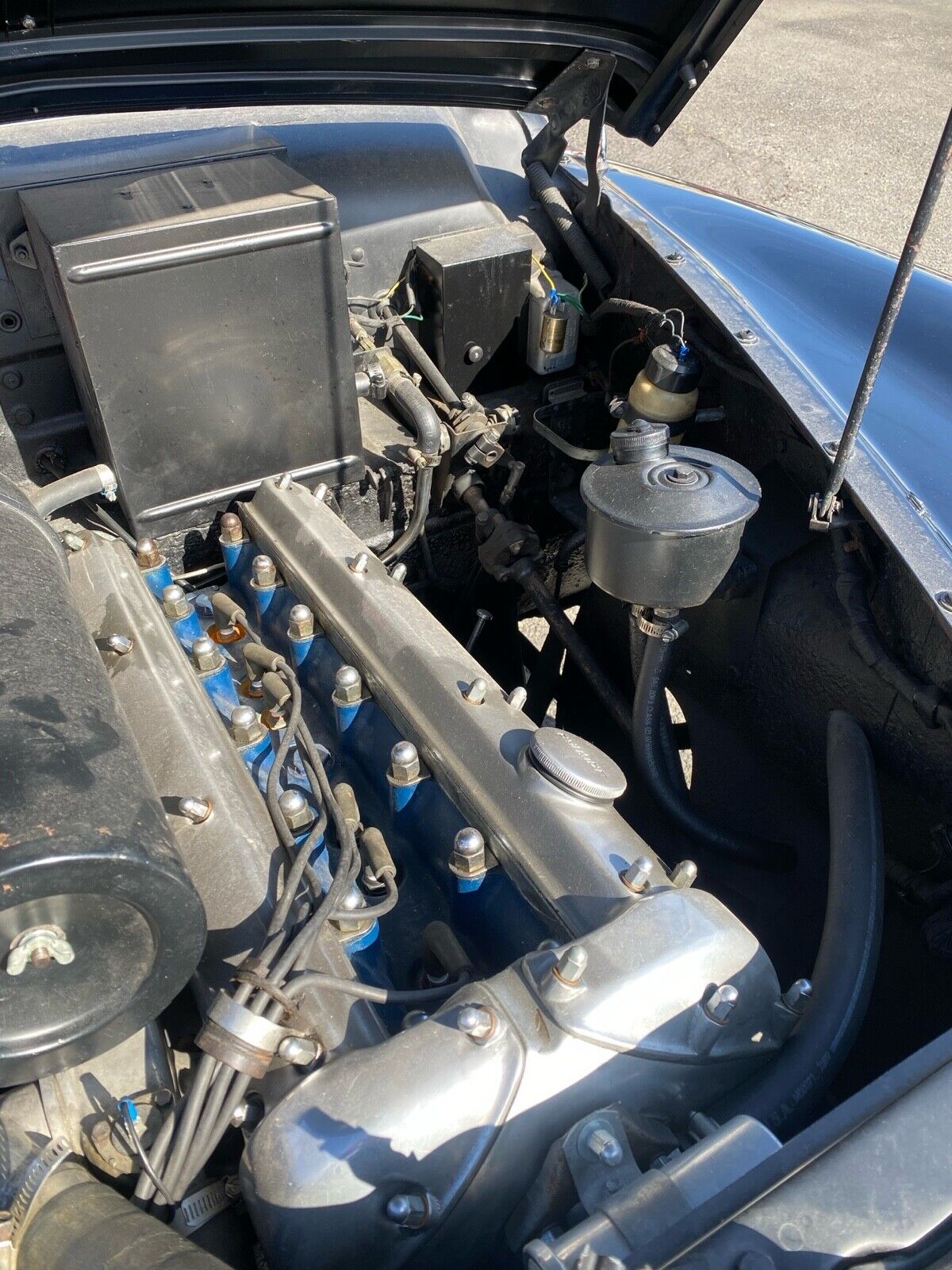 Jaguar-MK-IX-1961-22