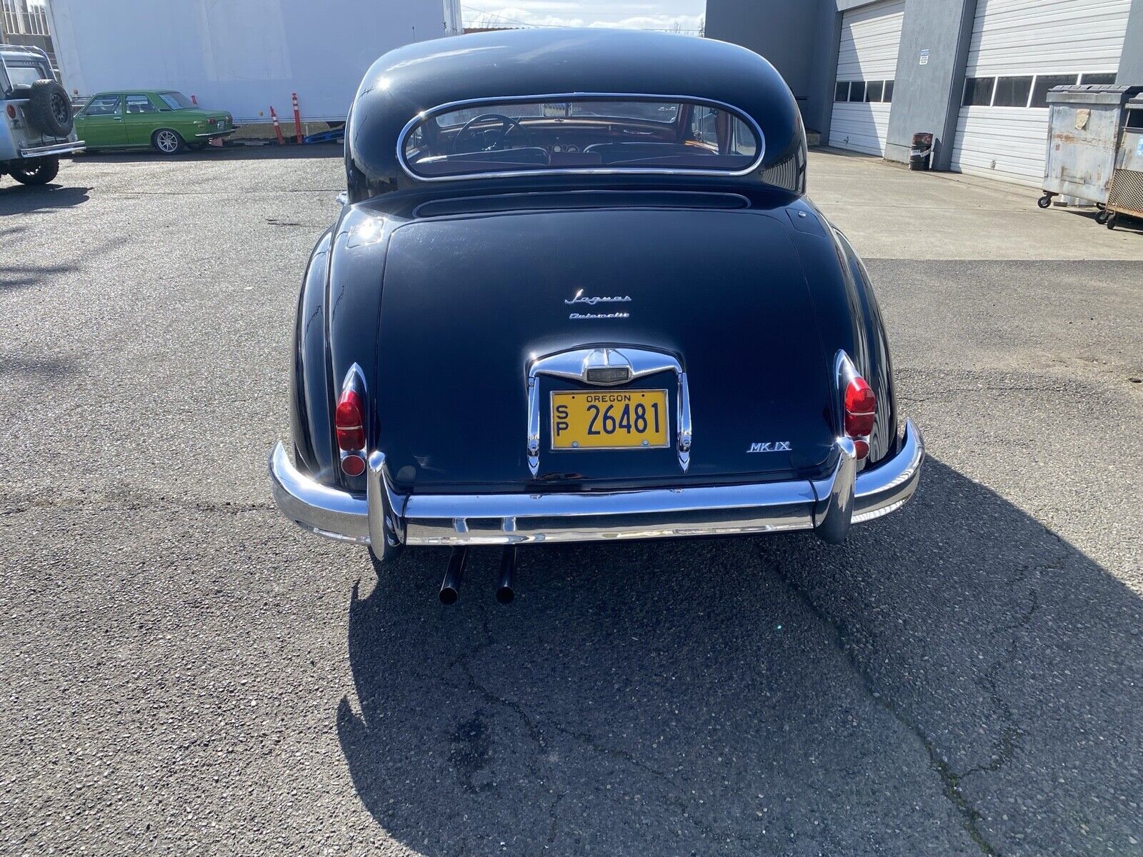Jaguar-MK-IX-1961-7