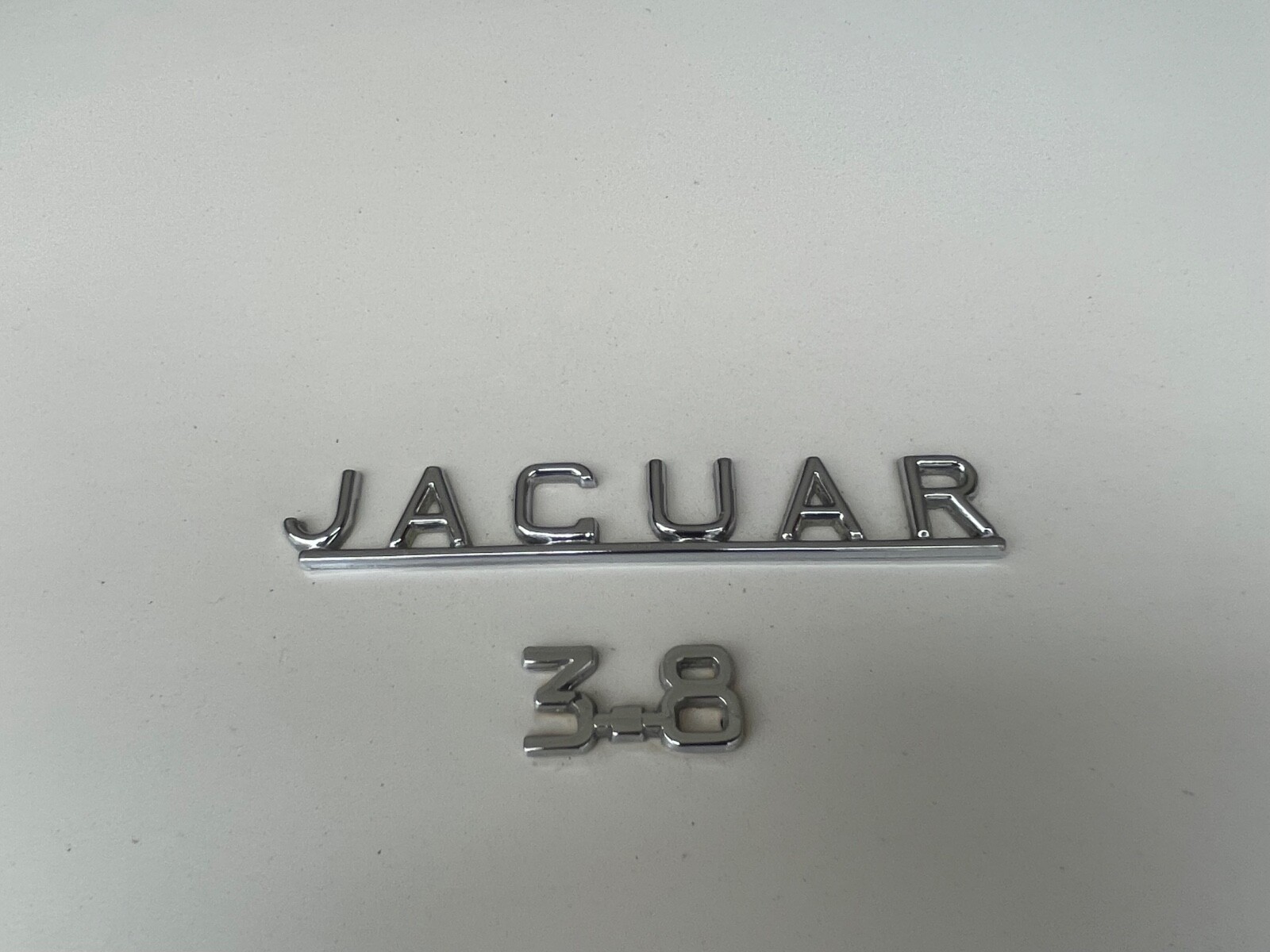Jaguar-MK2-1963-Sedan-24