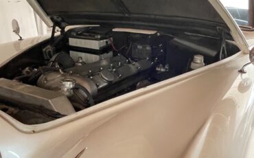 Jaguar-MK2-1963-Sedan-27