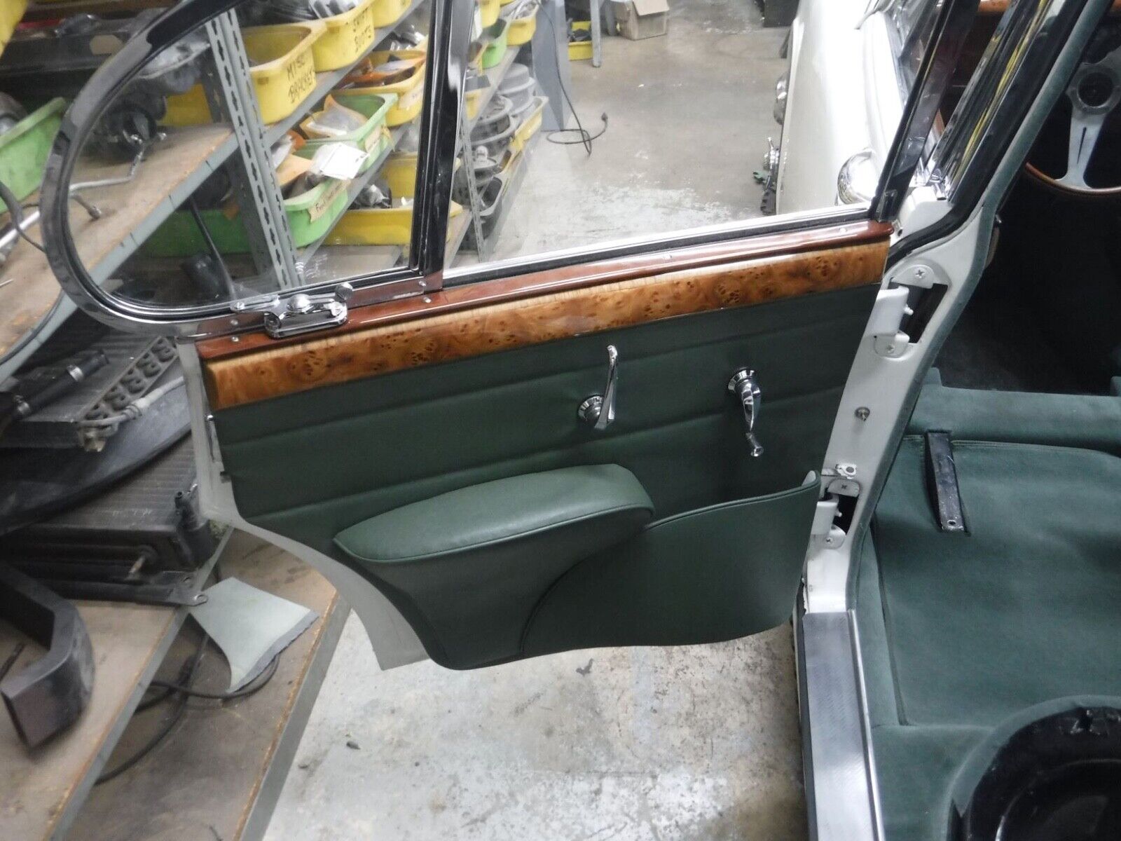 Jaguar-MK2-1963-Sedan-9