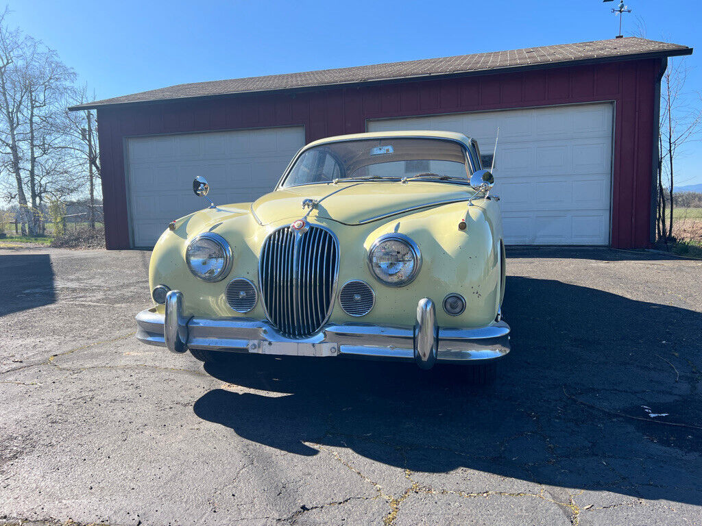 Jaguar-MK2-3.8-1959-Sedan-14