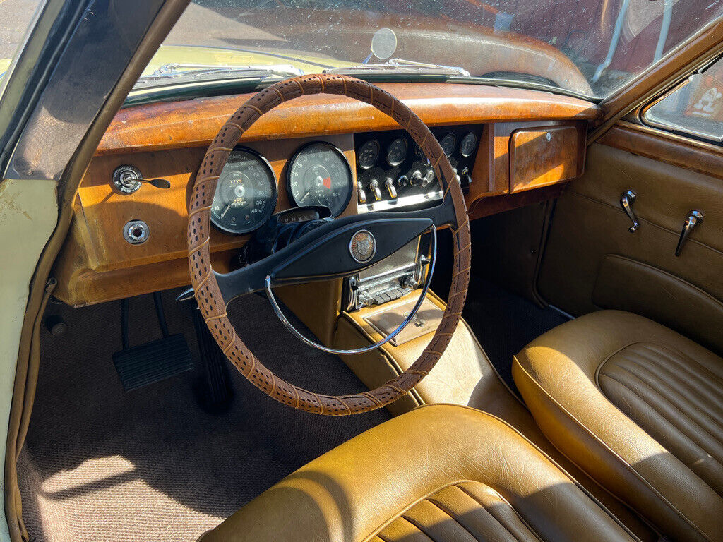Jaguar-MK2-3.8-1959-Sedan-20