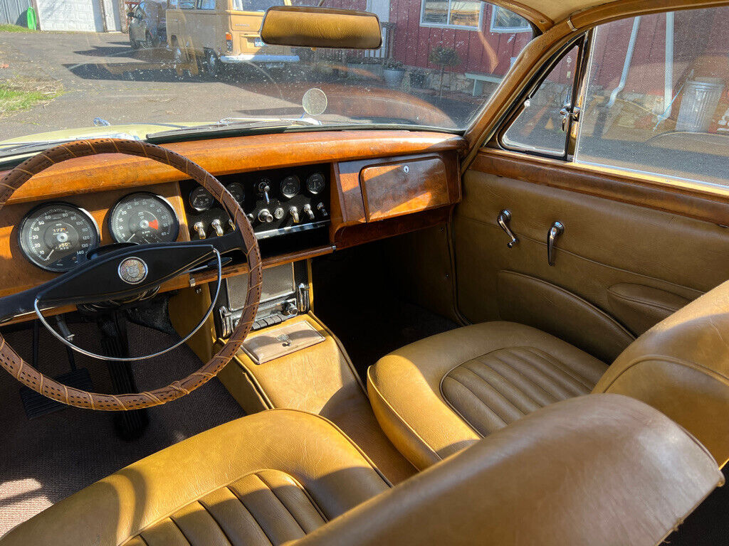 Jaguar-MK2-3.8-1959-Sedan-23