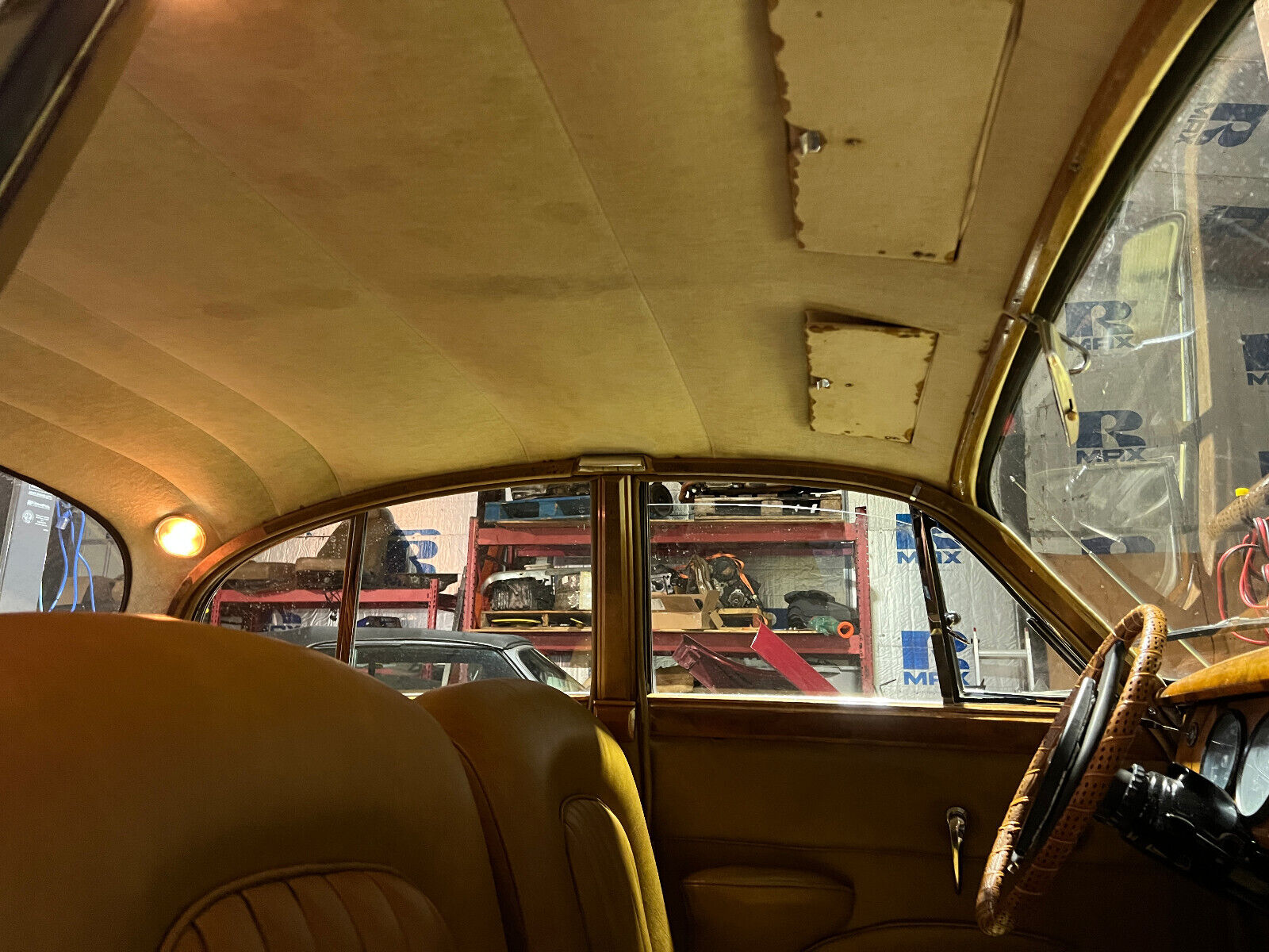 Jaguar-MK2-3.8-1959-Sedan-25
