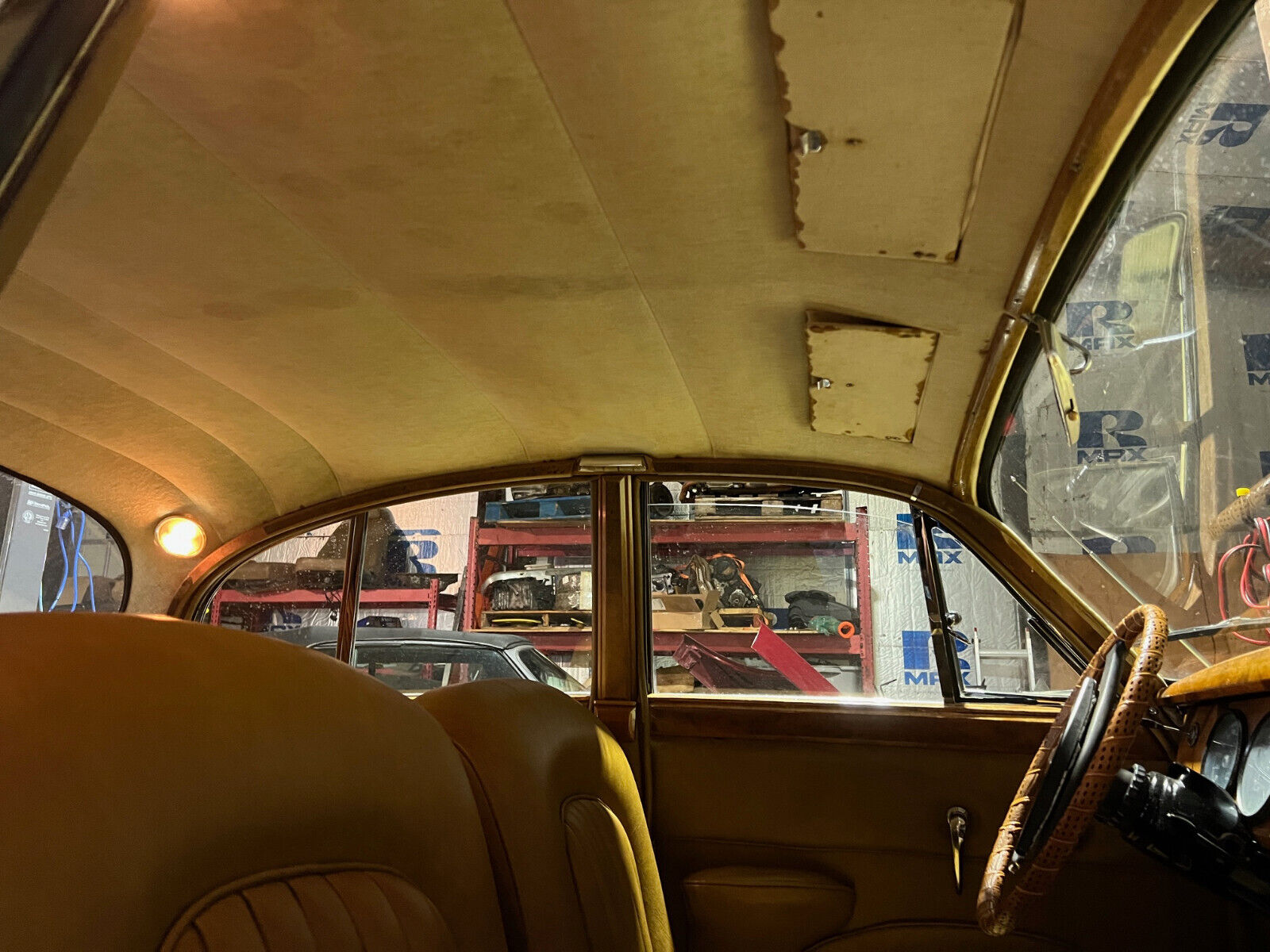 Jaguar-MK2-3.8-1959-Sedan-26