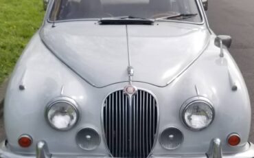 Jaguar-Mark-2-1961-white
