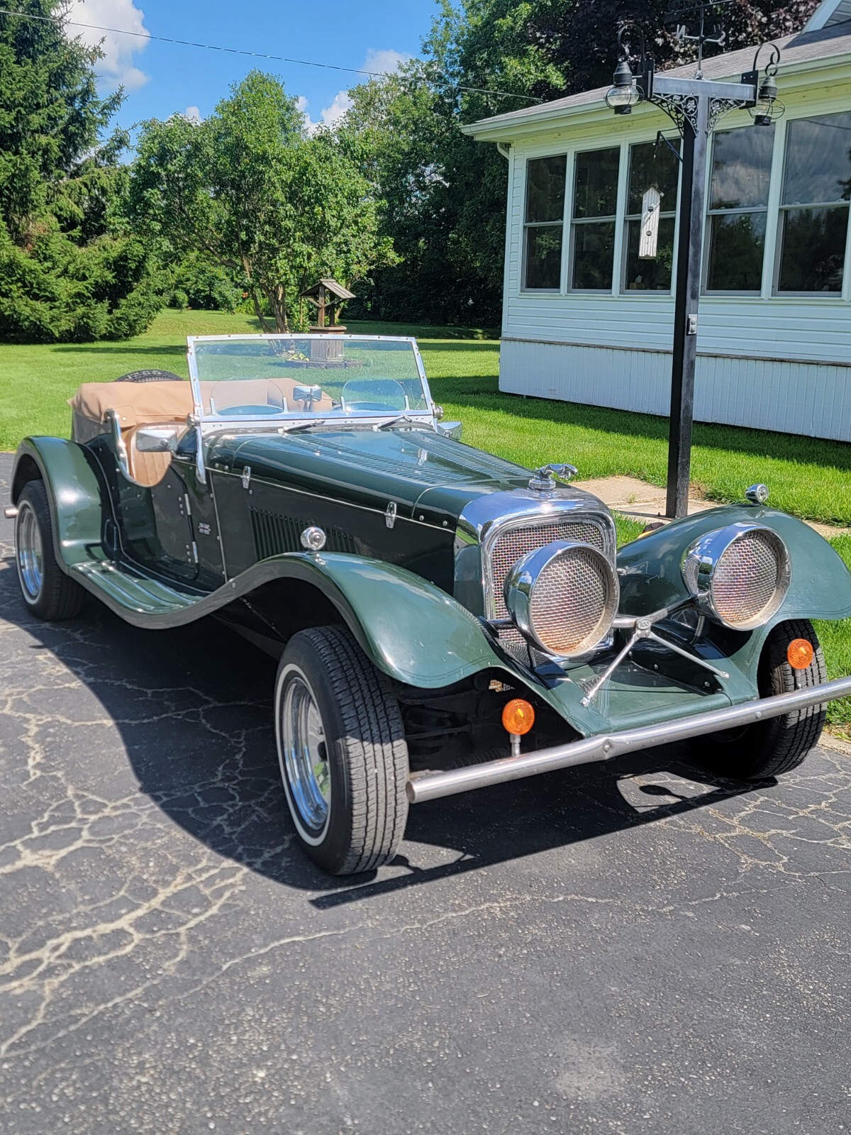 Jaguar-SS100-replica-1937-Convertible