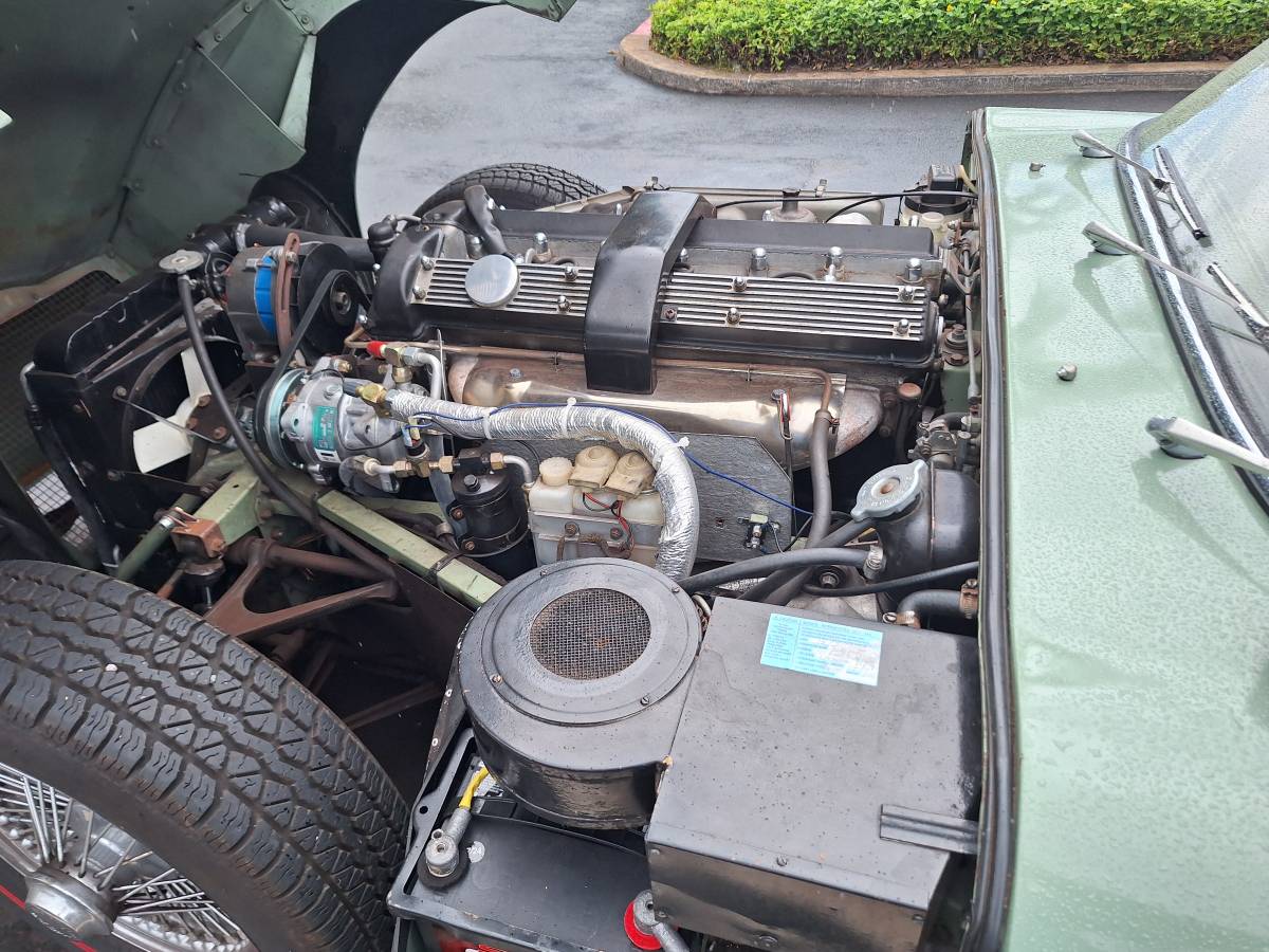 Jaguar-X-type-1970-green-18