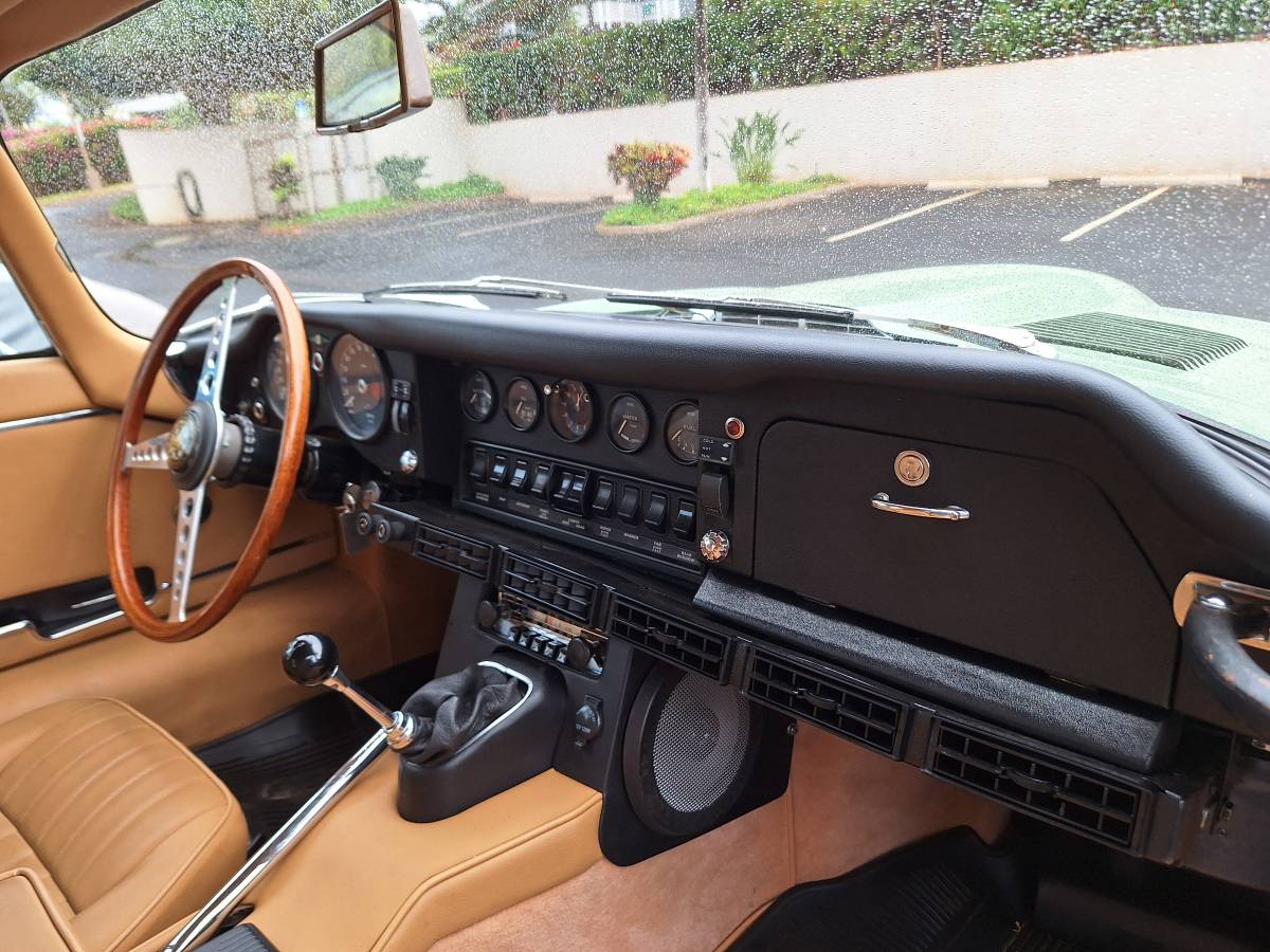 Jaguar-X-type-1970-green-9