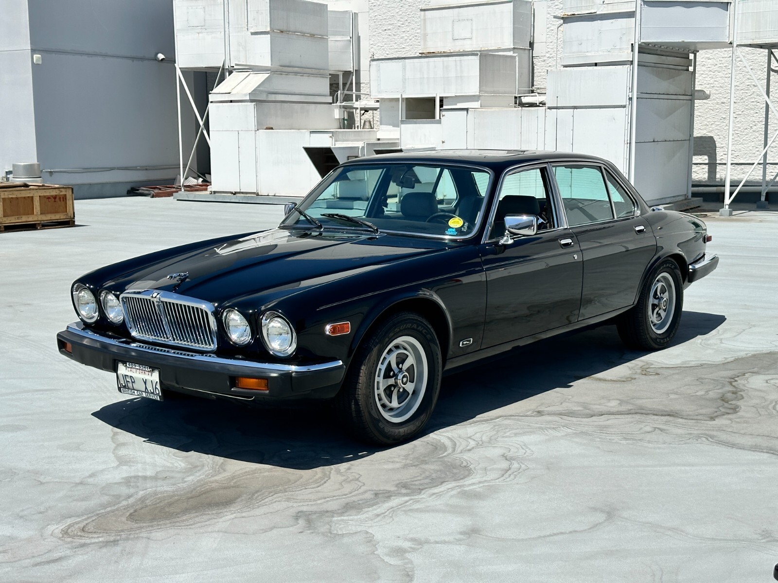 Jaguar-XJ-1985-Sedan-6