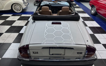 Jaguar-XJ-1989-Convertible-10