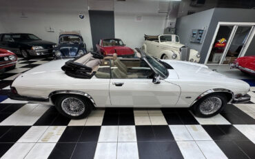 Jaguar-XJ-1989-Convertible-15