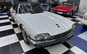 Jaguar-XJ-1989-Convertible-20