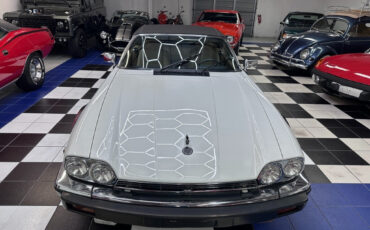 Jaguar-XJ-1989-Convertible-21