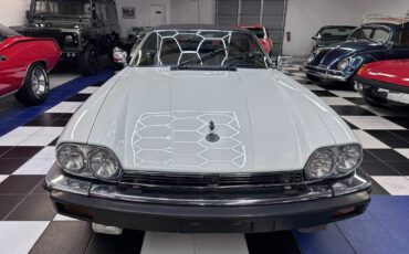 Jaguar-XJ-1989-Convertible-22