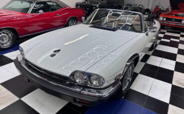 Jaguar-XJ-1989-Convertible-3