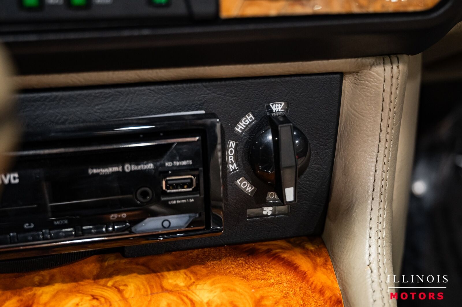 Jaguar-XJ-1991-Convertible-28