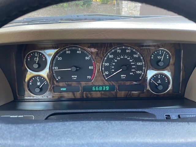 Jaguar-XJ-1993-Sedan-10