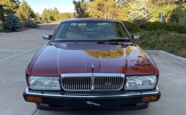 Jaguar-XJ-1993-Sedan-2