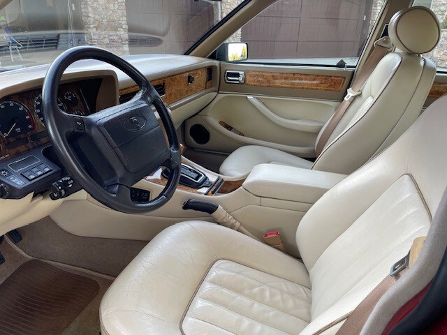 Jaguar-XJ-1993-Sedan-8