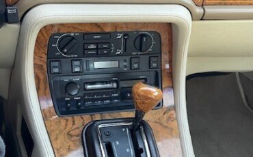 Jaguar-XJ-1993-Sedan-9