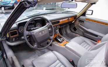 Jaguar-XJ-S-1990-Convertible-27