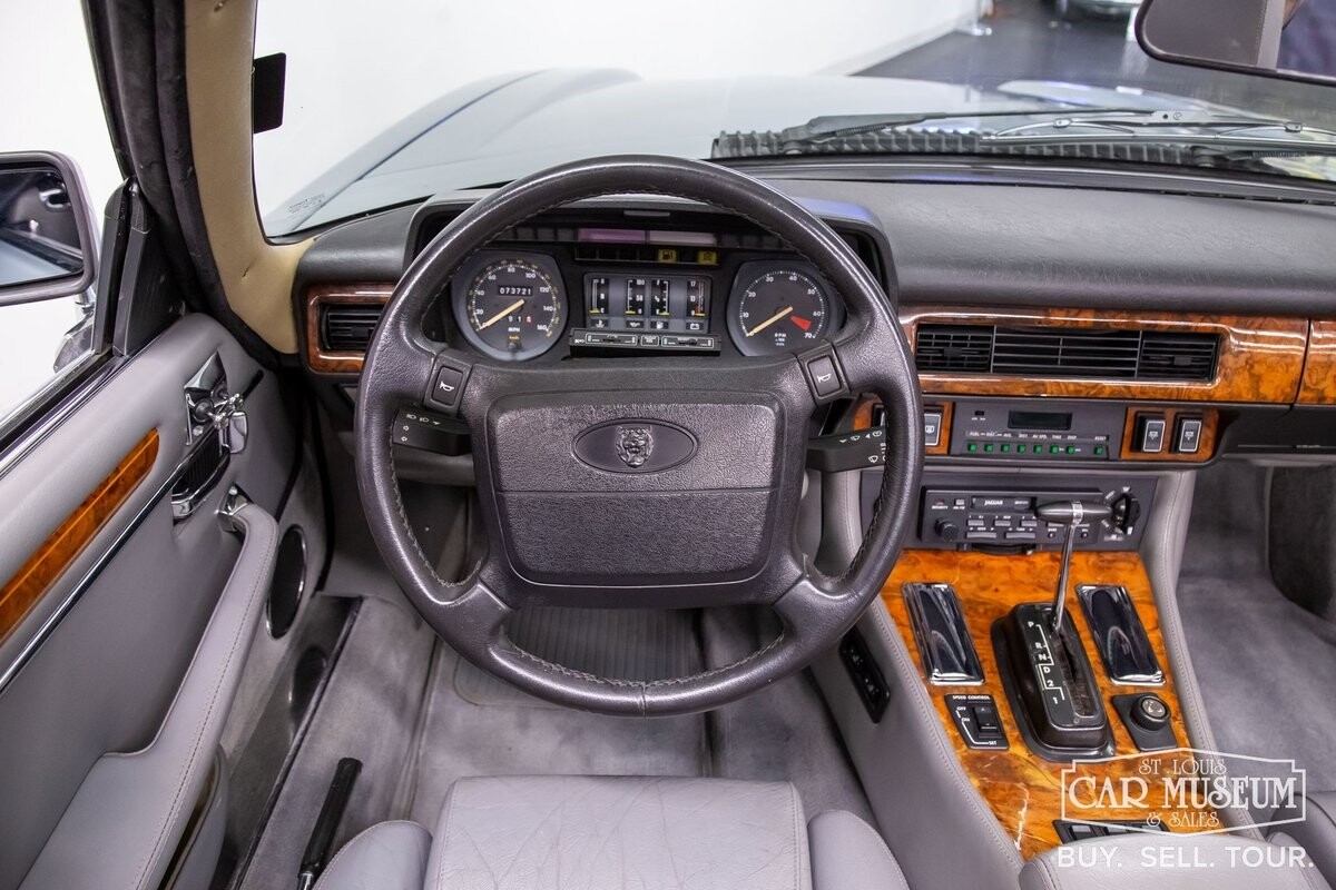 Jaguar-XJ-S-1990-Convertible-28