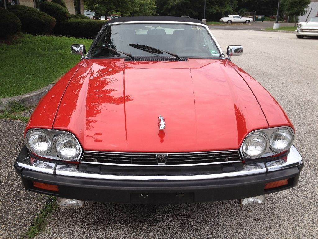 Jaguar-XJ12-1989-Convertible-1