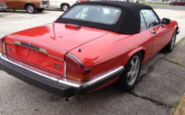 Jaguar-XJ12-1989-Convertible-8