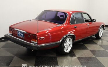 Jaguar-XJ6-1985-Sedan-10