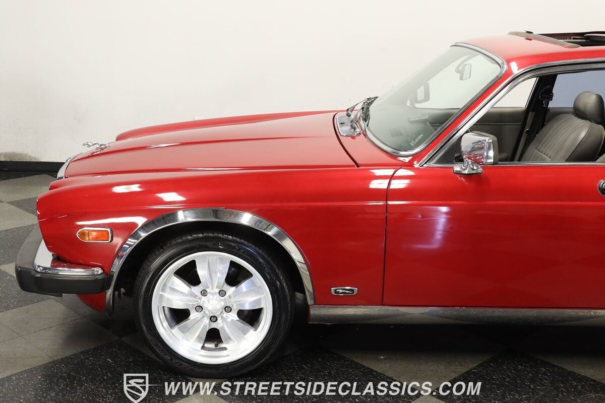 Jaguar-XJ6-1985-Sedan-22