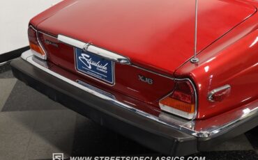 Jaguar-XJ6-1985-Sedan-24