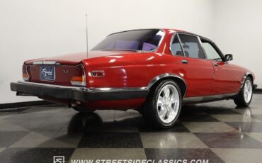 Jaguar-XJ6-1985-Sedan-26