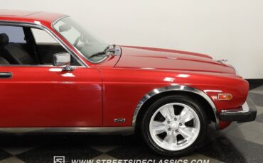 Jaguar-XJ6-1985-Sedan-28