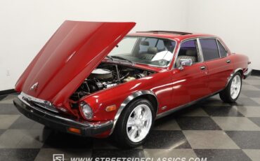 Jaguar-XJ6-1985-Sedan-29