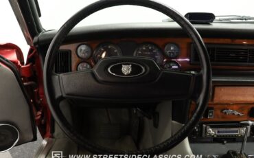 Jaguar-XJ6-1985-Sedan-37