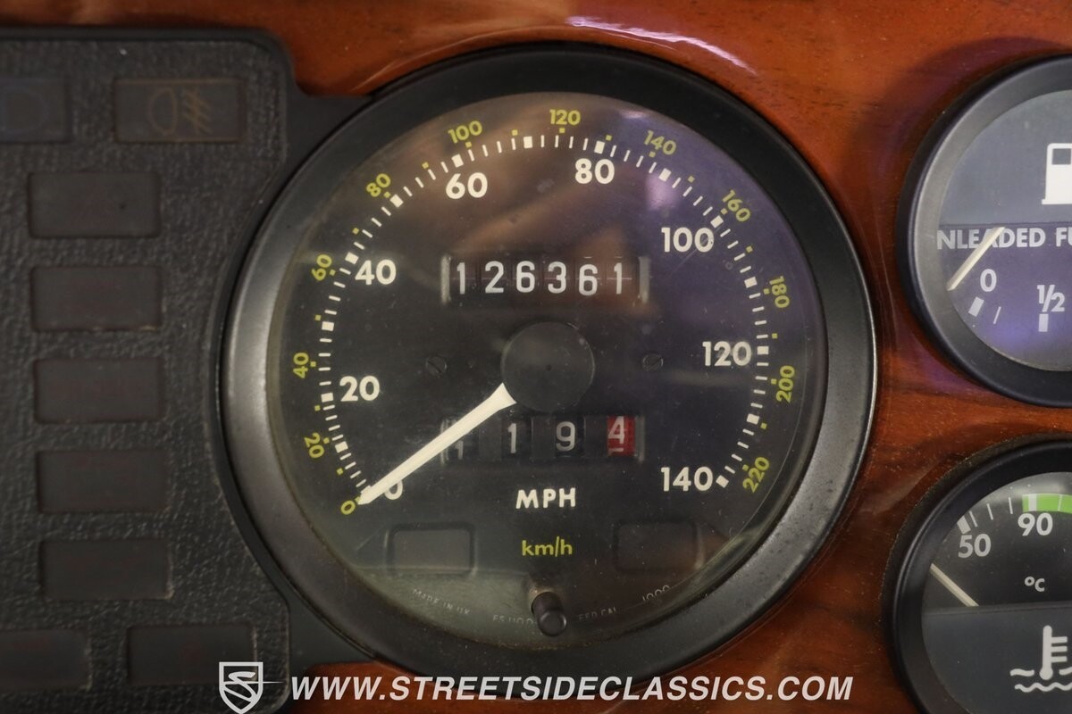 Jaguar-XJ6-1985-Sedan-39
