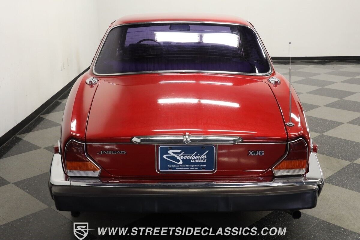 Jaguar-XJ6-1985-Sedan-8